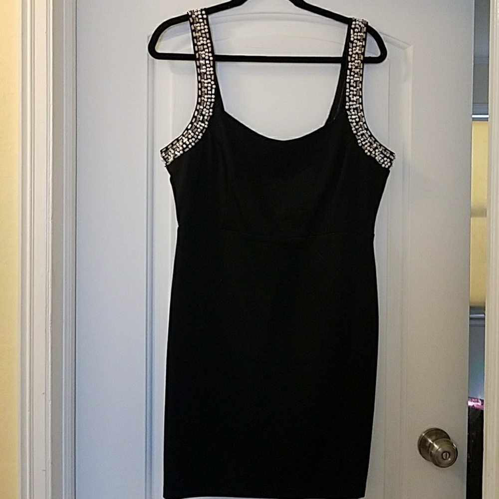 NWOT Lulu's little black dress